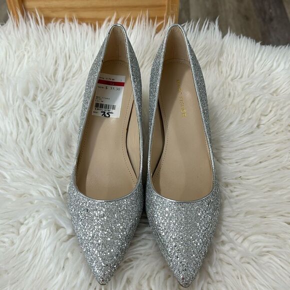 MARC FISHER SPARKLING HEELS SIZE SIZE 7.5 - Picture 1 of 9